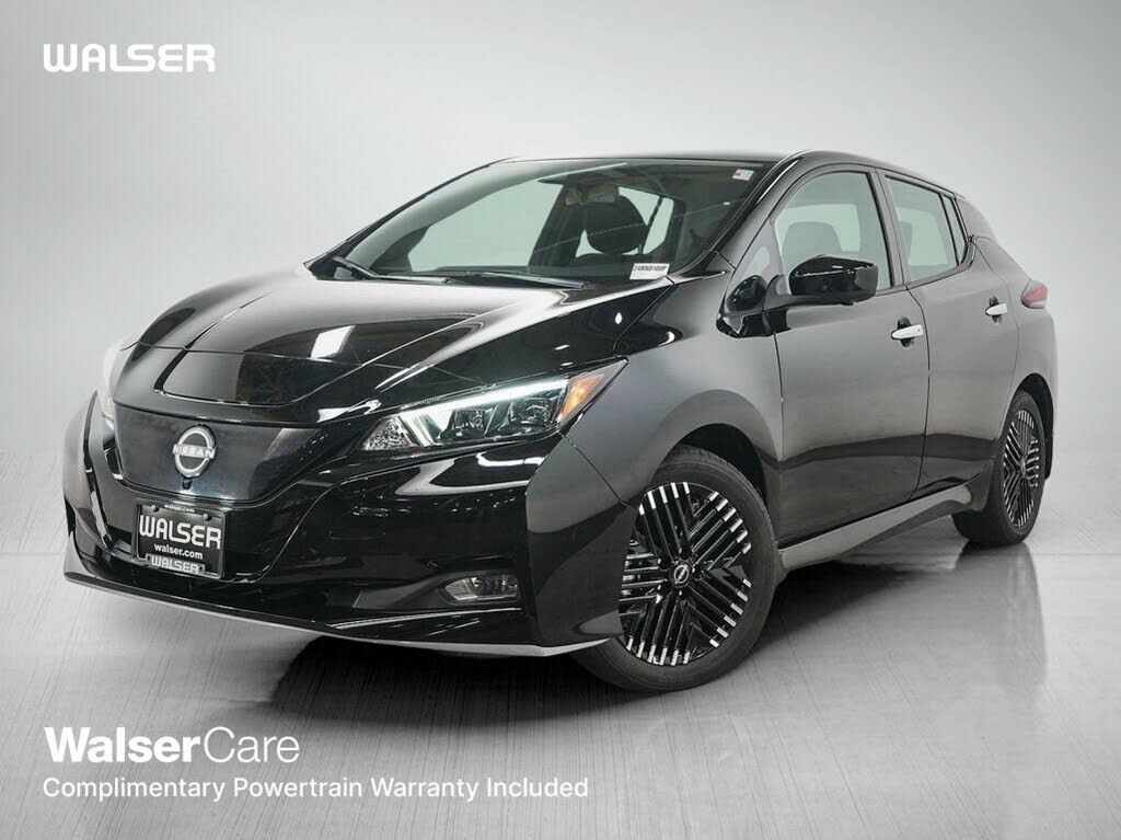 2025 NISSAN Leaf