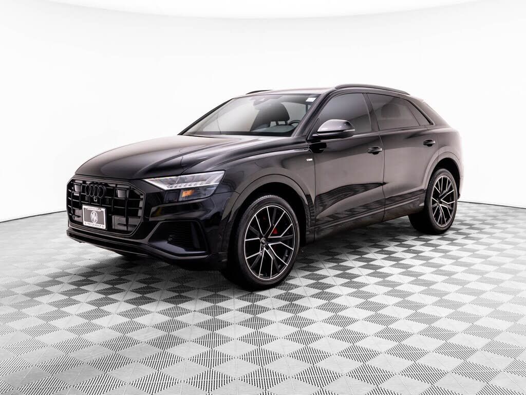 2023 AUDI Q8