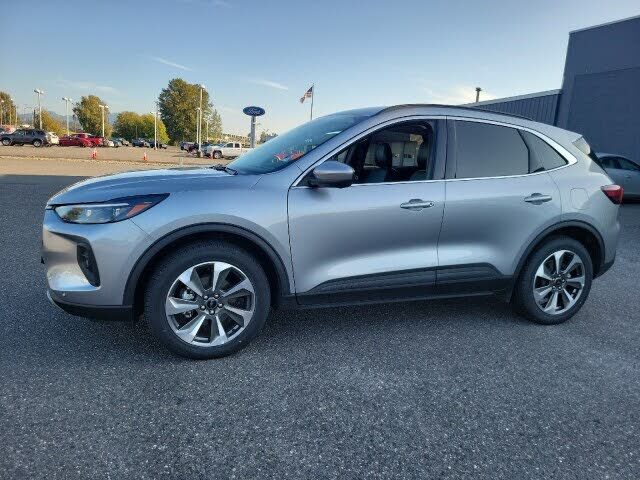 2024 FORD Escape