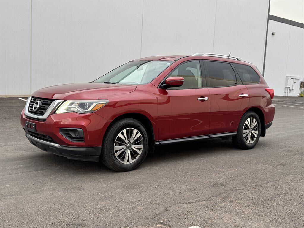 2017 NISSAN Pathfinder