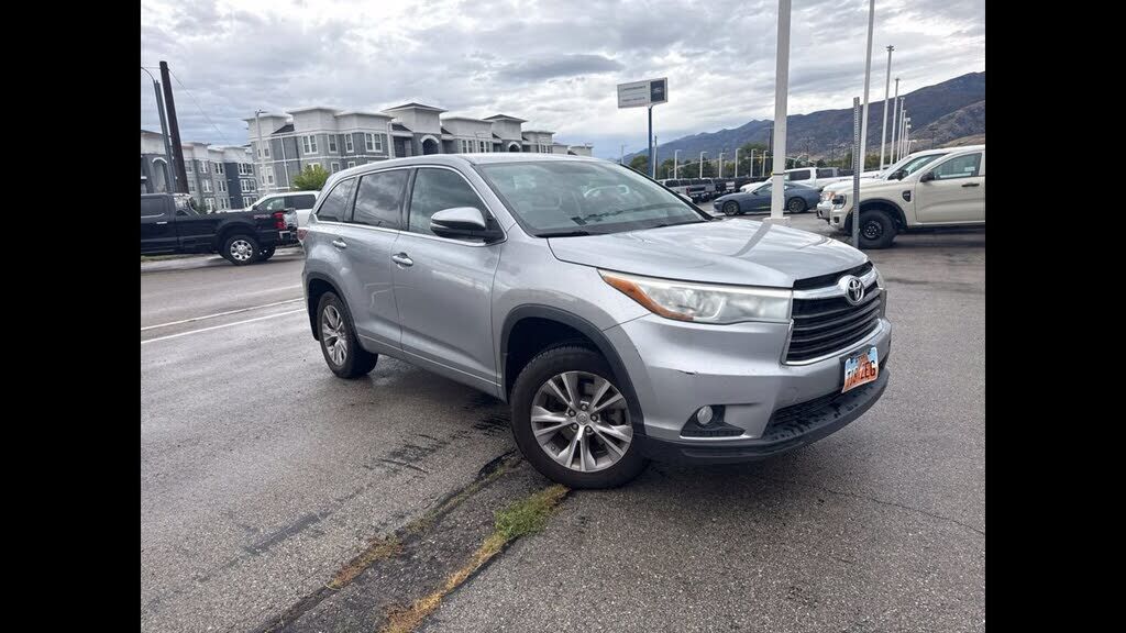 2015 TOYOTA Highlander