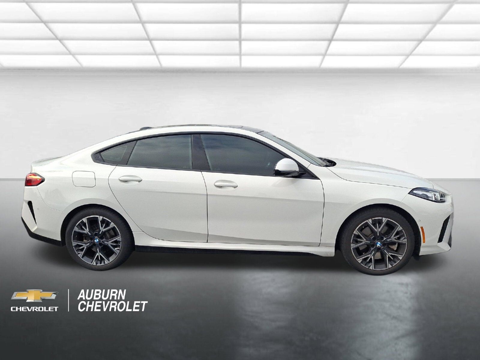 2025 BMW 228i