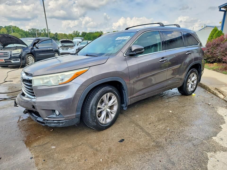 2015 TOYOTA Highlander
