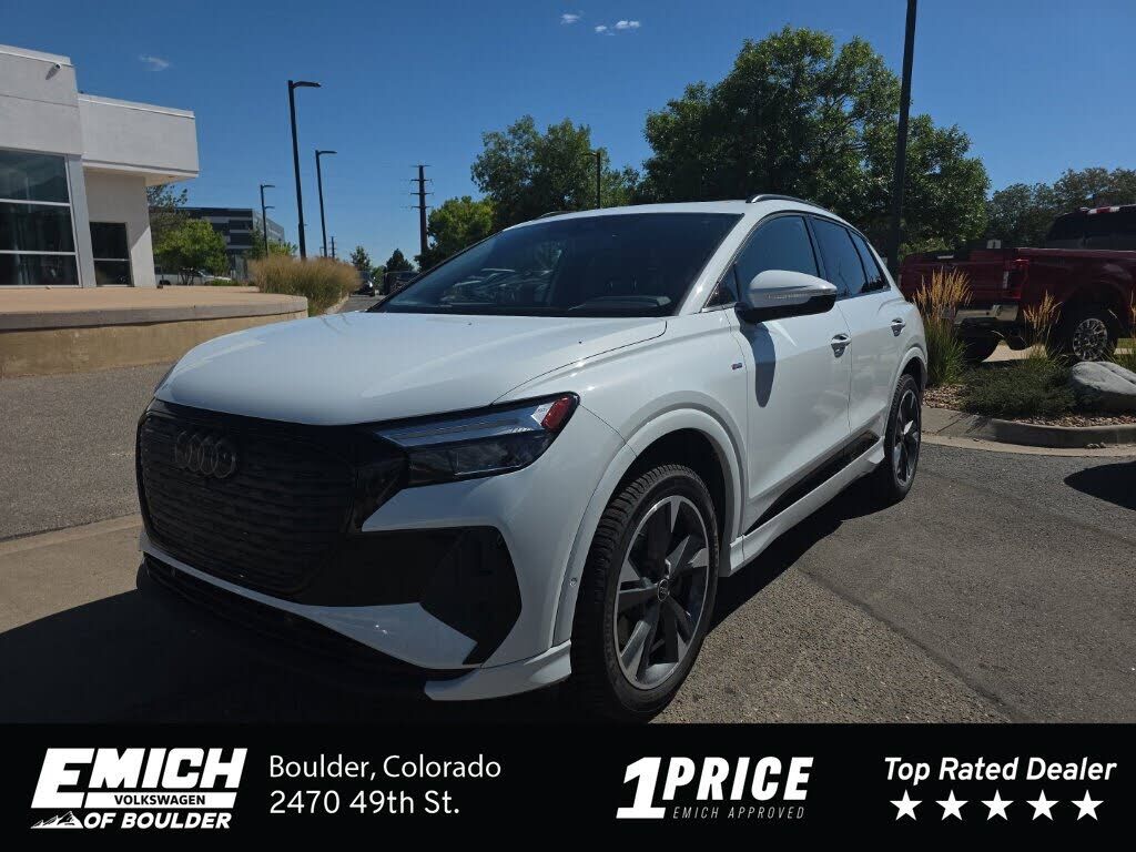 2024 AUDI Q4