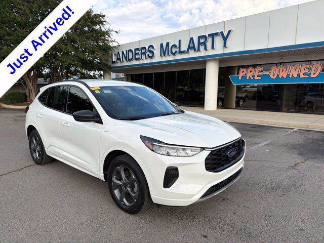 2023 FORD Escape