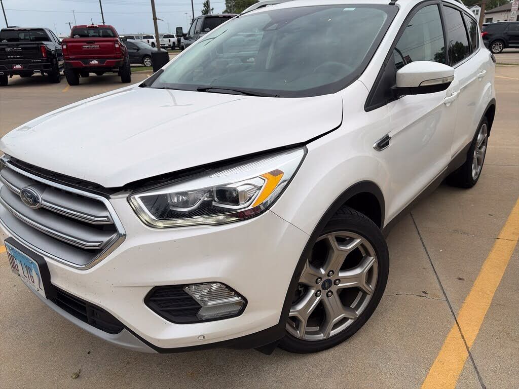 2017 FORD Escape