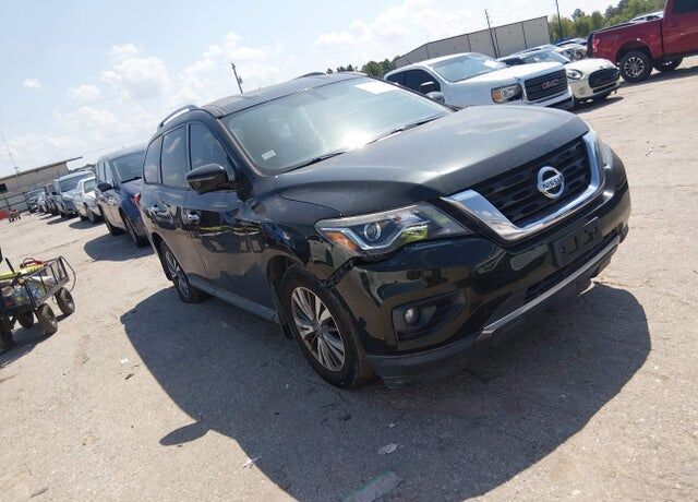 2019 NISSAN Pathfinder
