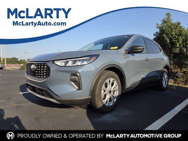 2024 FORD Escape