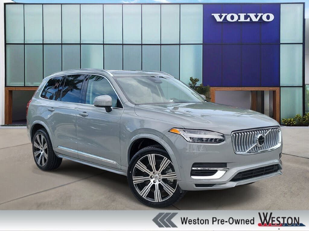2025 VOLVO XC90