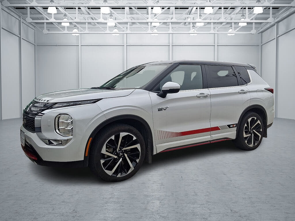 2024 MITSUBISHI Outlander
