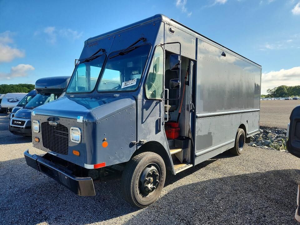 2020 FREIGHTLINER MT 45G Front Gasoline Engine Walk in Van Chassis