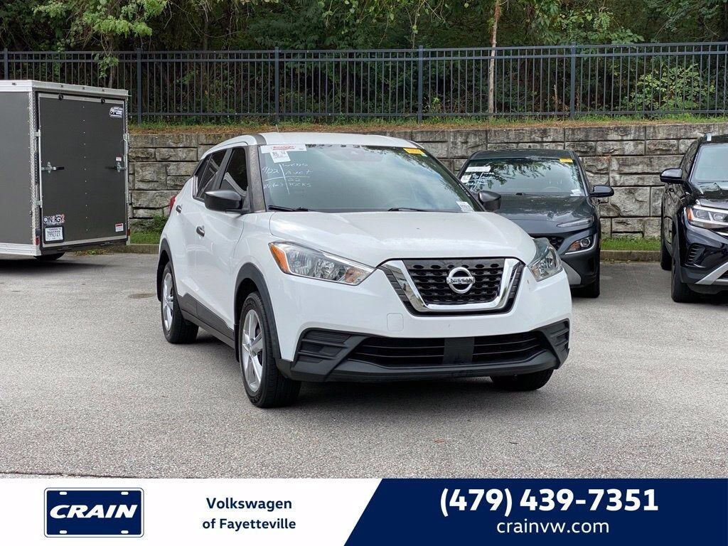 2020 NISSAN Kicks