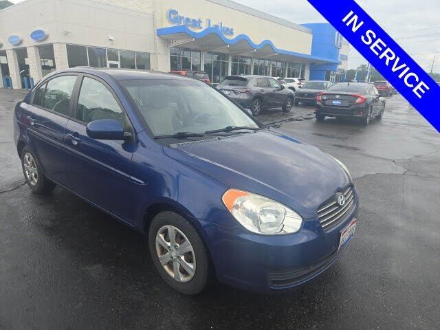 2011 HYUNDAI Accent