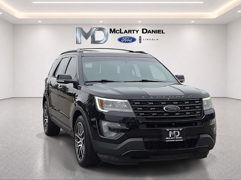 2017 FORD Explorer