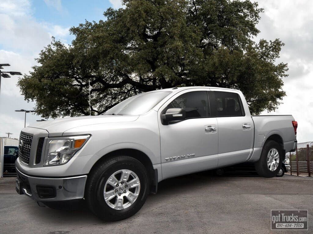 2019 NISSAN Titan