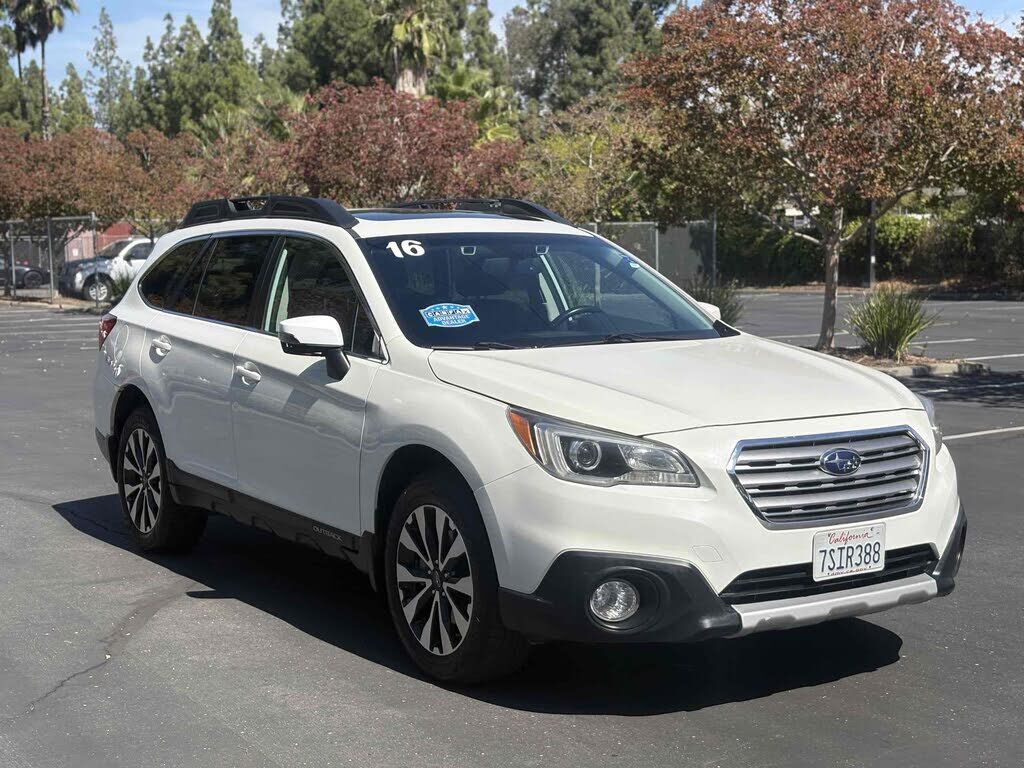 2016 SUBARU Outback