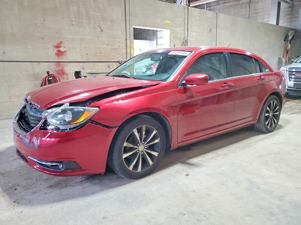 2013 CHRYSLER 200