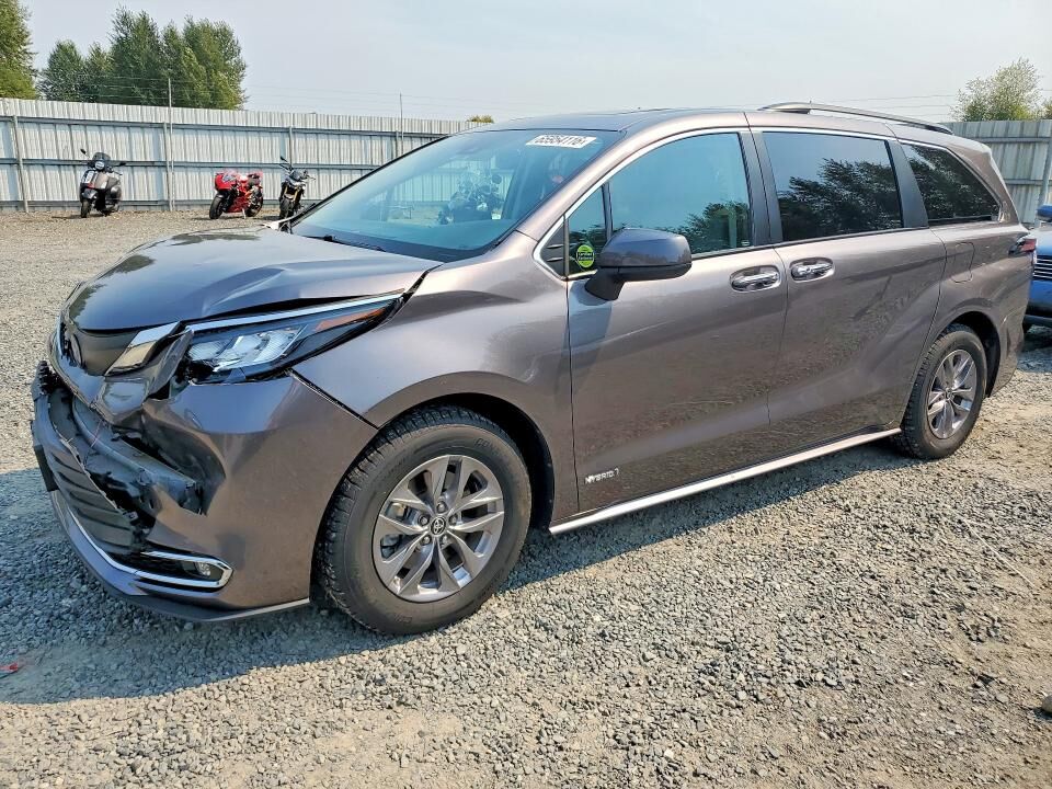 2021 TOYOTA Sienna