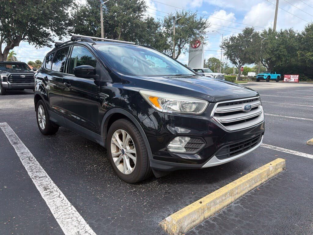 2018 FORD Escape