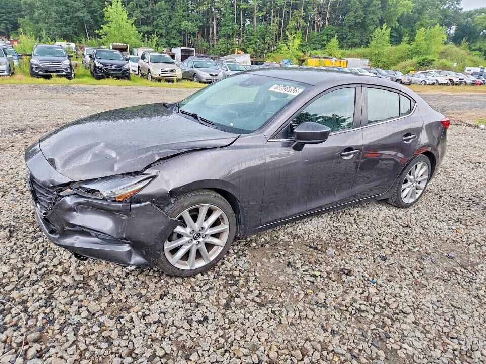 2017 MAZDA Mazda3