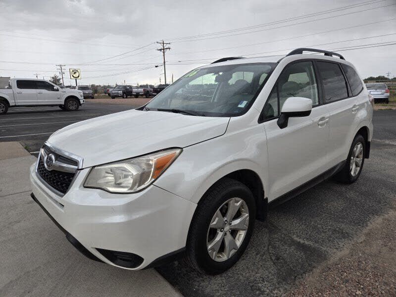 2016 SUBARU Forester