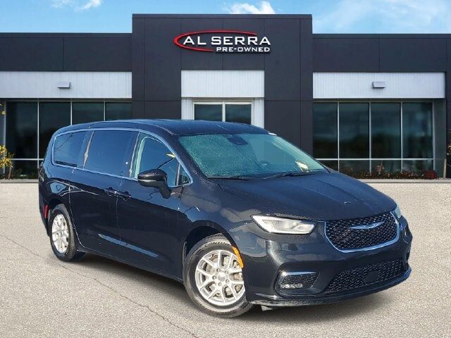 2023 CHRYSLER Pacifica