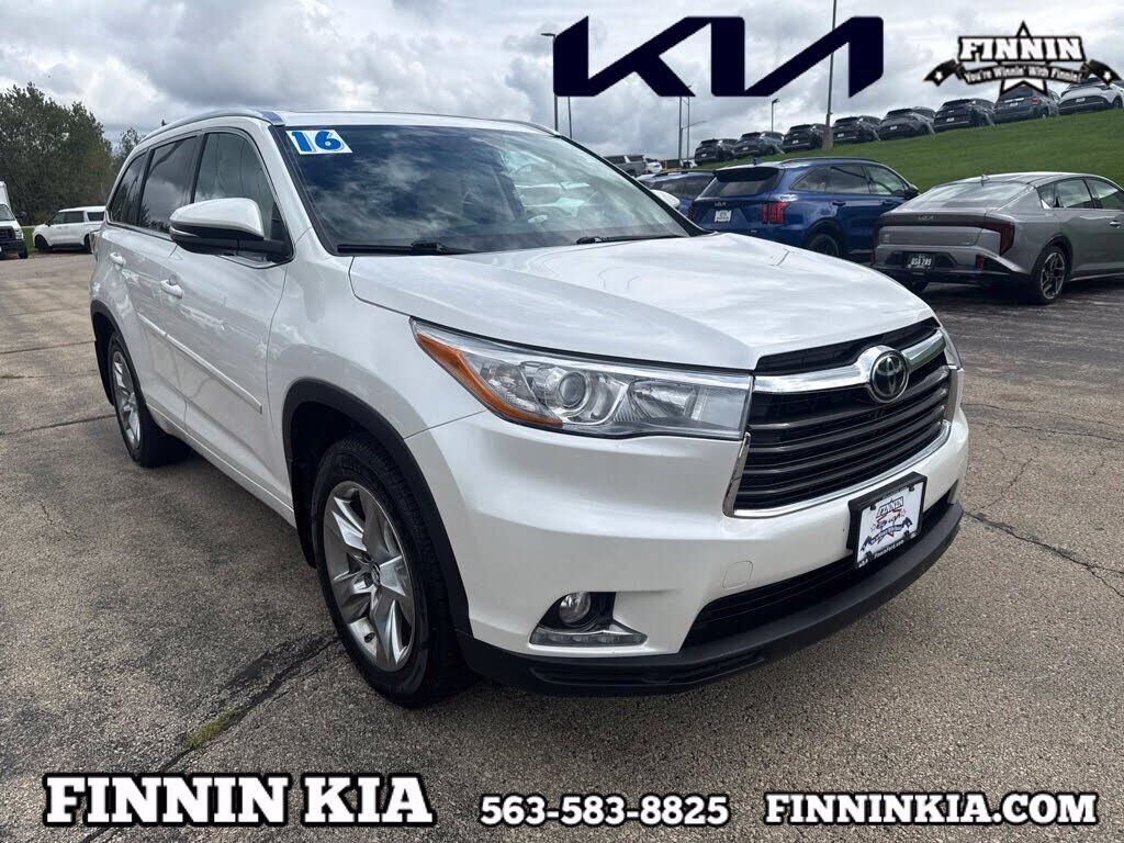 2016 TOYOTA Highlander