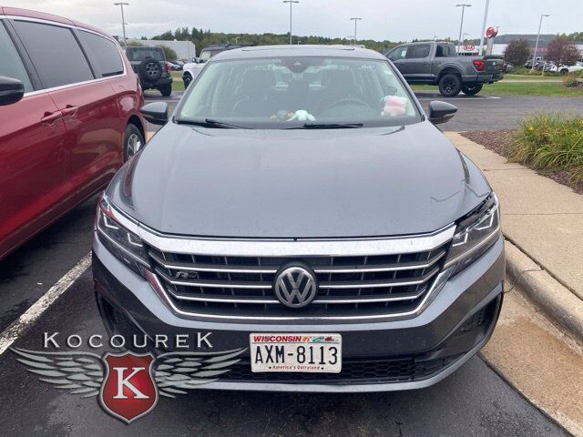 2020 VOLKSWAGEN Passat