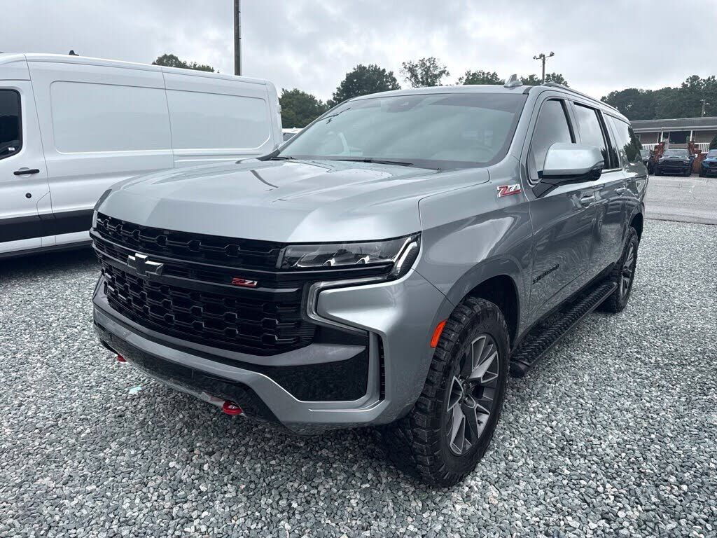 2023 CHEVROLET Suburban