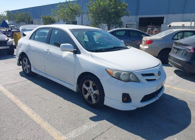 2011 TOYOTA Corolla