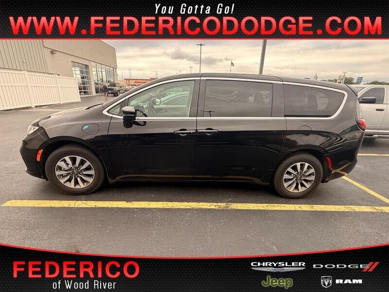 2024 CHRYSLER Pacifica