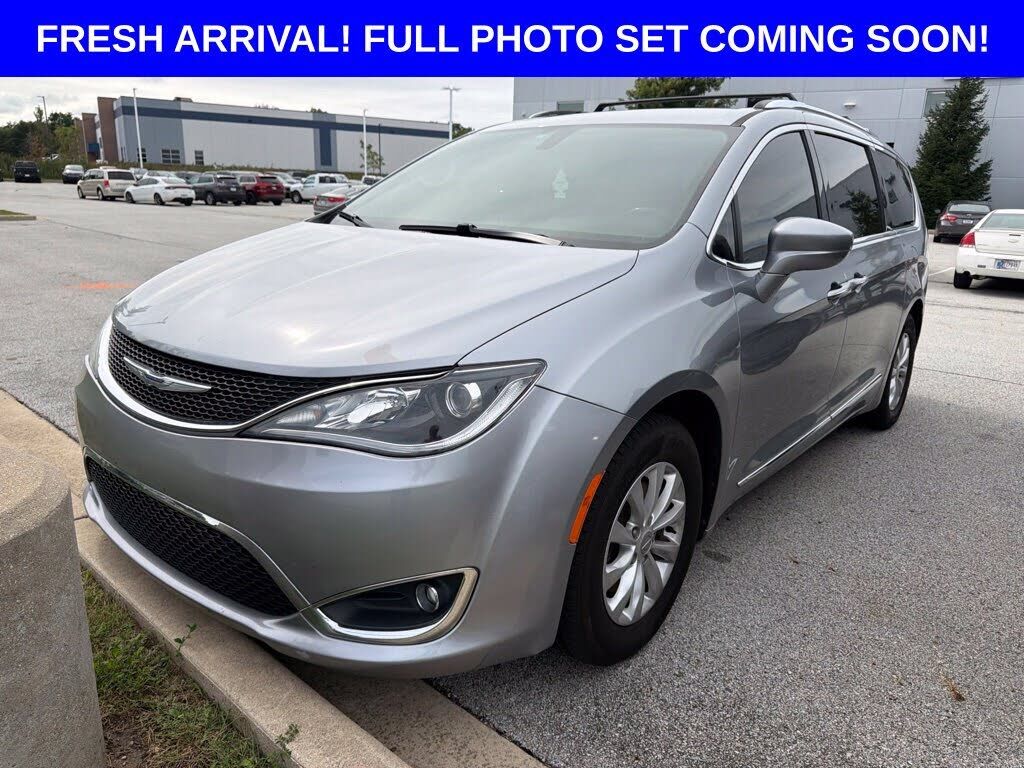 2020 CHRYSLER Pacifica