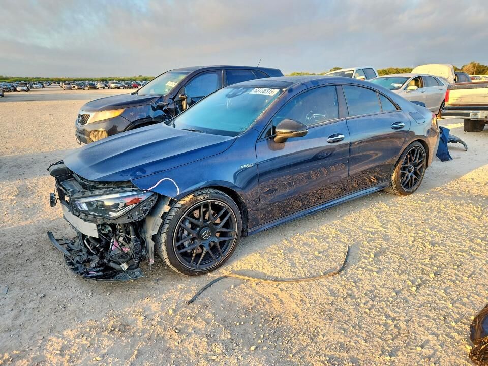 2020 MERCEDES-BENZ CLA-Class