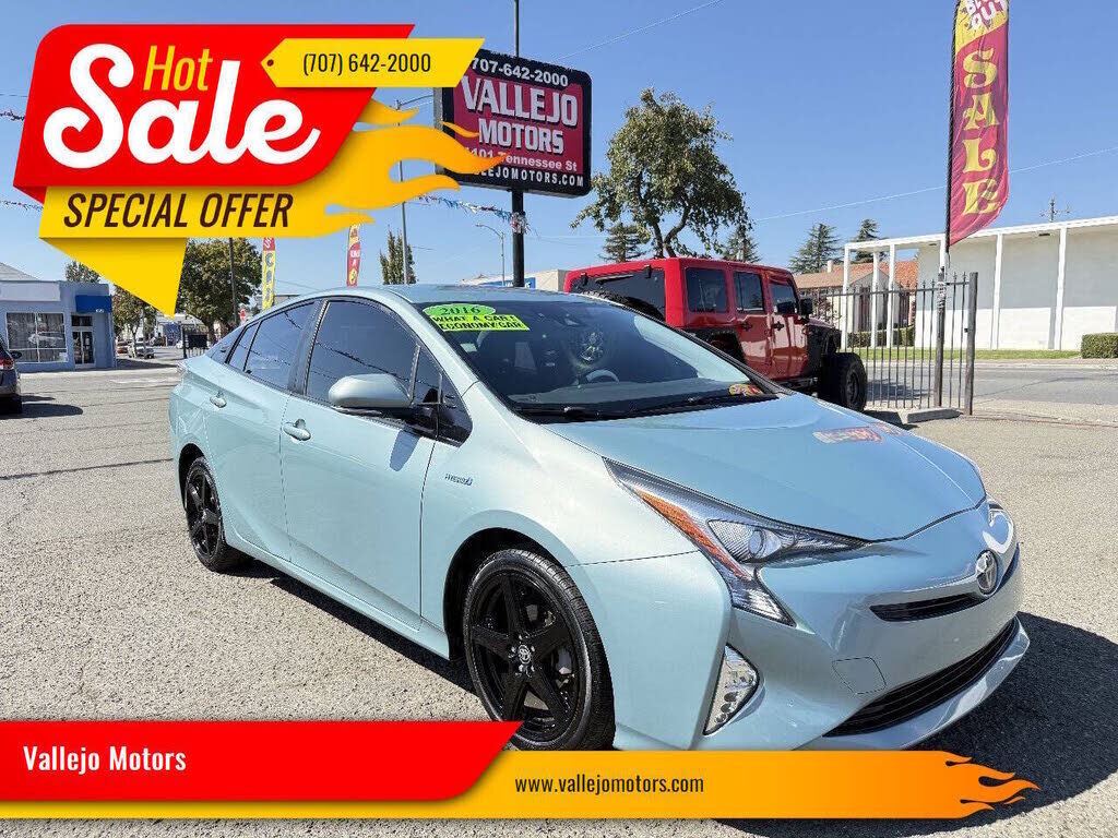 2016 TOYOTA PRIUS