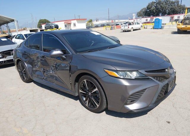 2018 TOYOTA Camry
