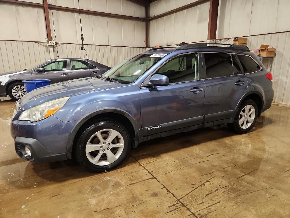 2013 SUBARU Outback