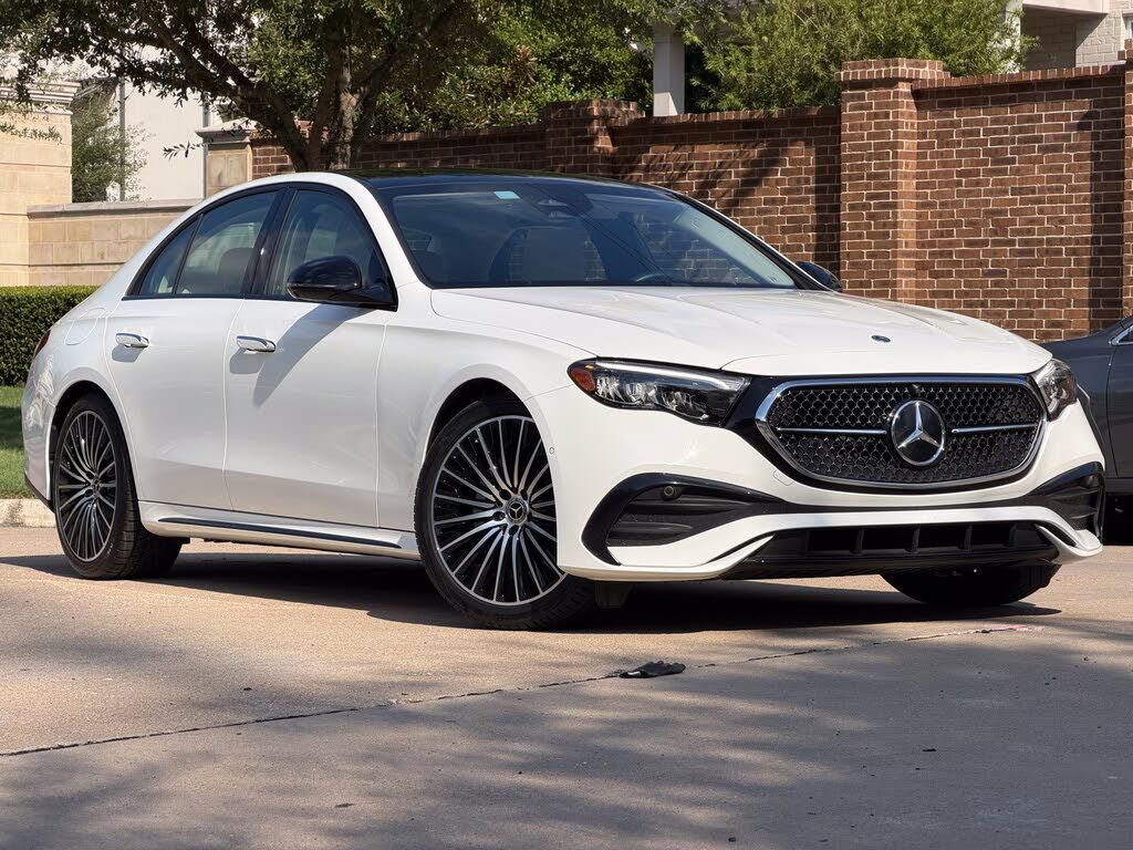 2025 MERCEDES-BENZ E-Class