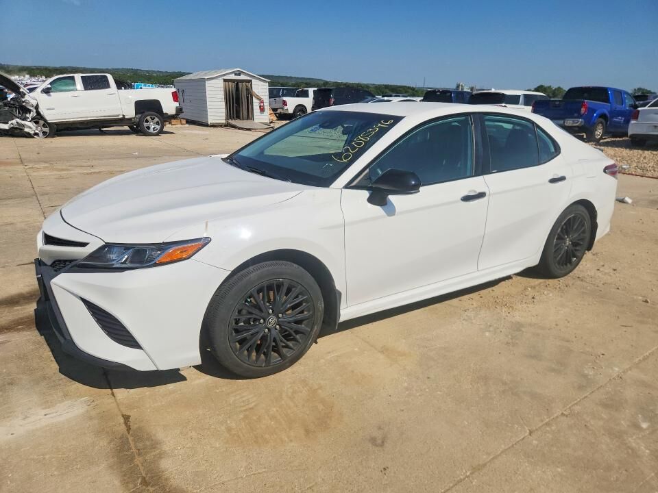 2020 TOYOTA Camry