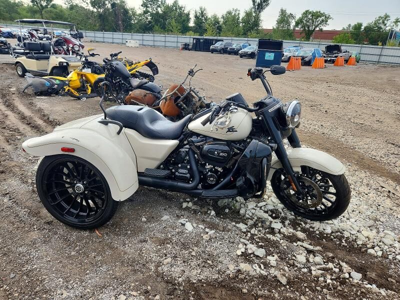 2023 HARLEY-DAVIDSON Freewheeler