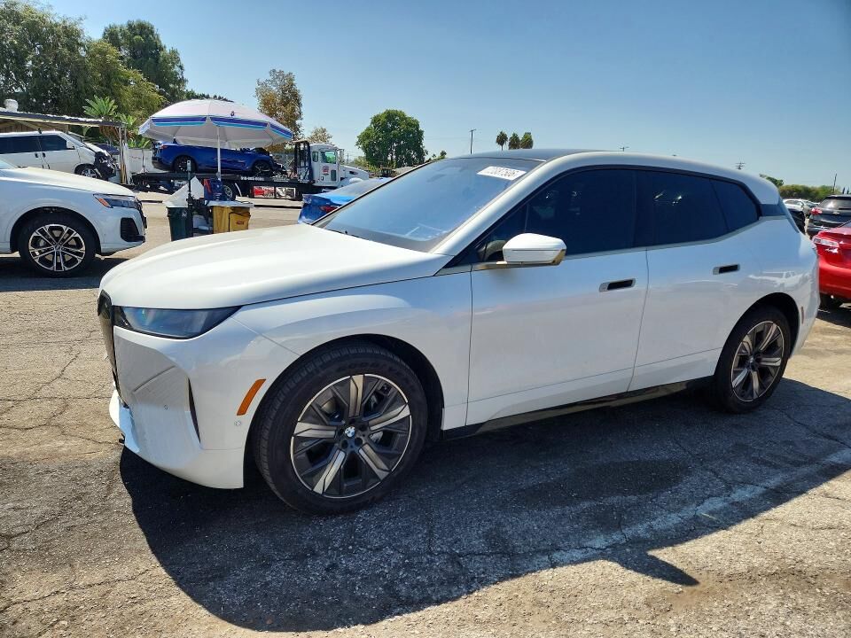 2026 BMW ix
