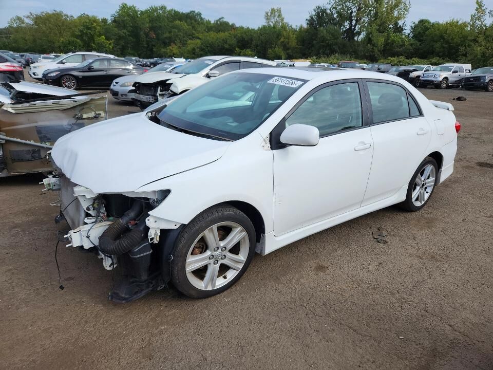 2013 TOYOTA Corolla