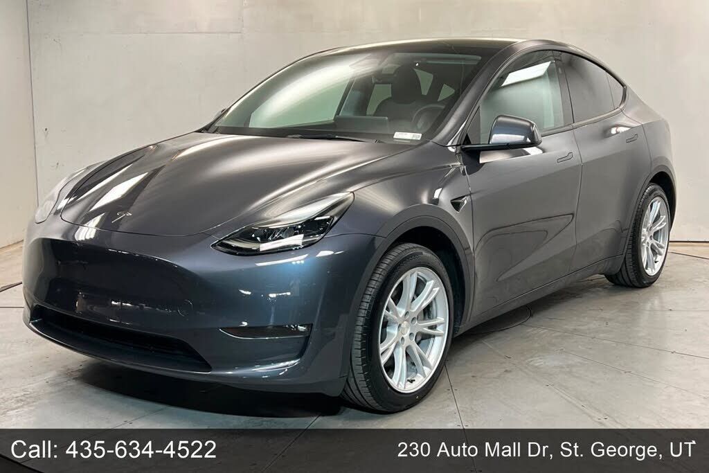 2023 TESLA Model Y