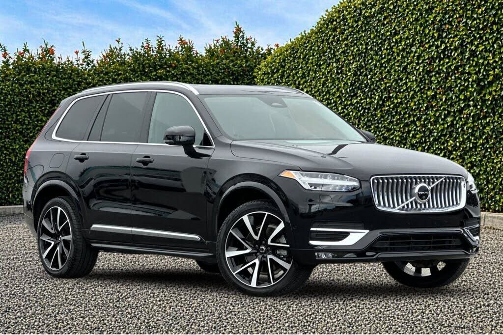 2024 VOLVO XC90
