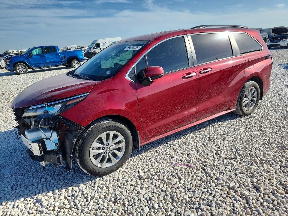 2024 TOYOTA Sienna