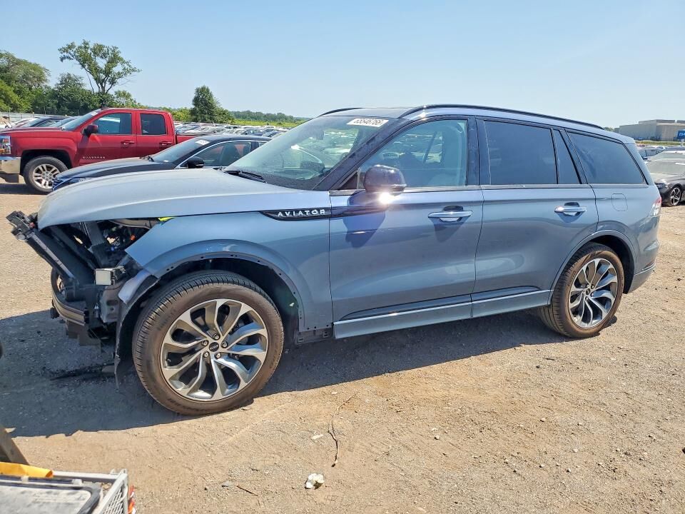 2026 LINCOLN Aviator