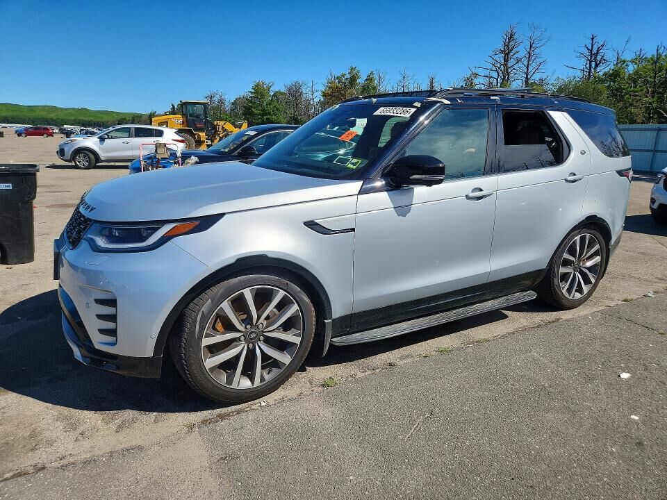 2024 LAND ROVER Discovery
