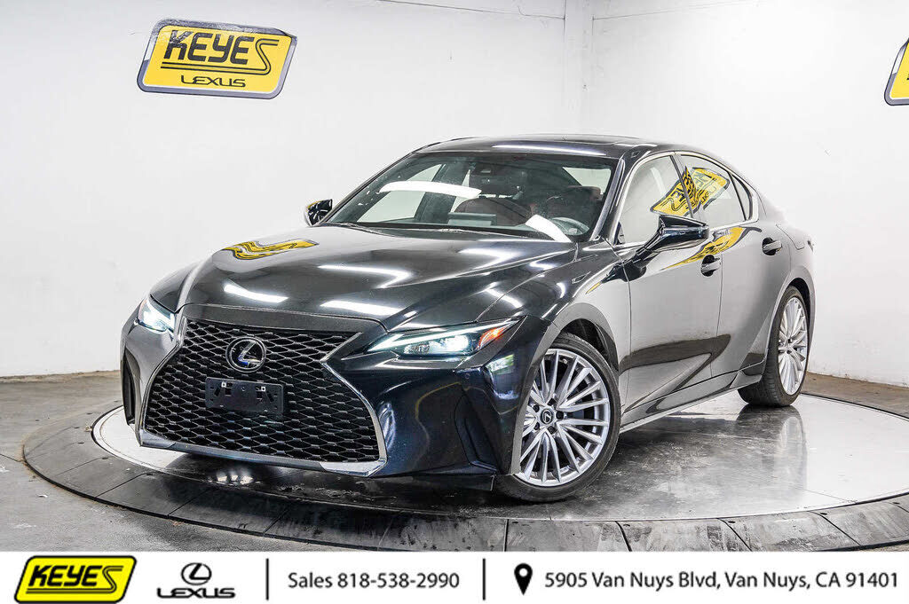 2024 LEXUS IS