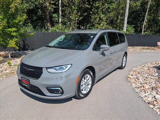 2022 CHRYSLER Pacifica