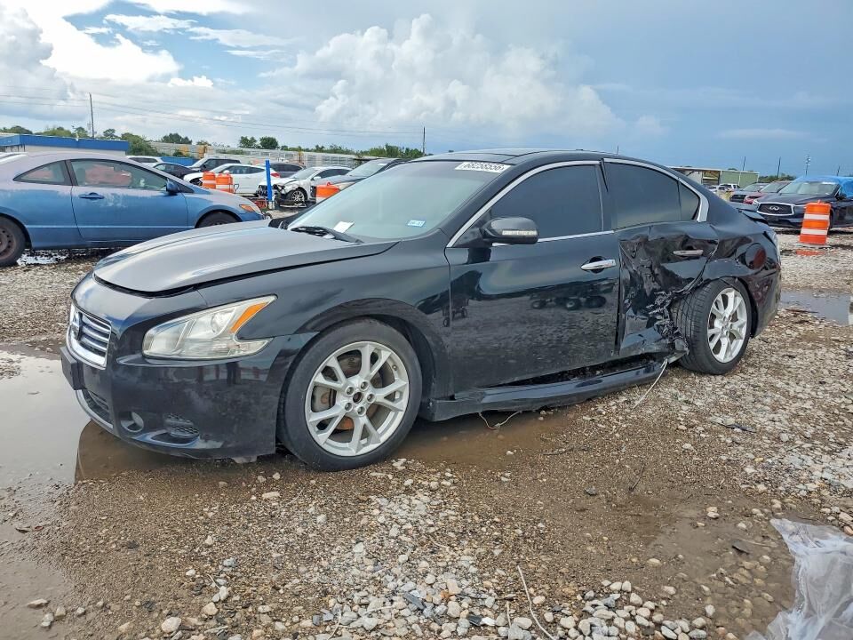 2013 NISSAN Maxima