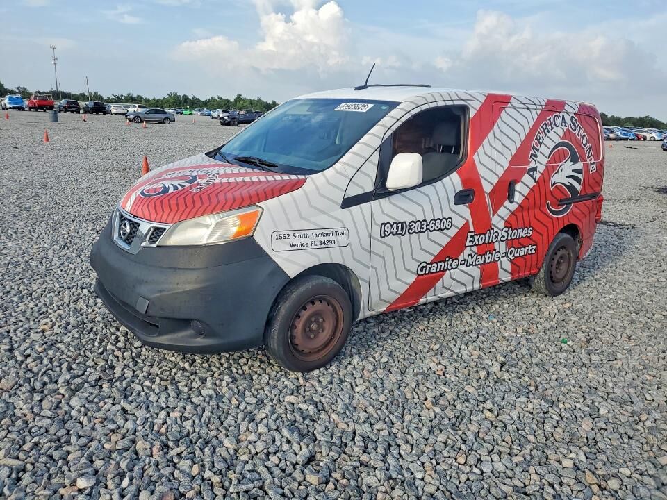 2017 NISSAN NV200